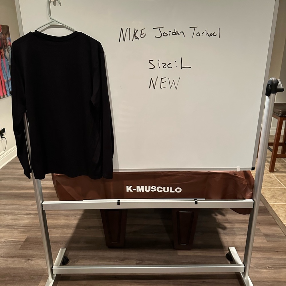 Nike Michael Jordan Tarheel Long Sleeve Shirt View 2